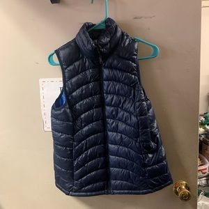 Old Navy navy blue nylon puffer vest